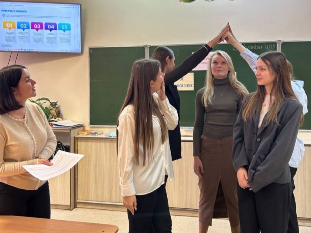 В рамках программы "Мое психологическое благополучие" в 11"Б" классе состоялся классный час по теме "Я уникален: учимся принимать себя".   🖇️Ребята обсудили важность самопринятия, выполнили ряд упражнений, которые развивали навыки самоанализа, рефлексии 