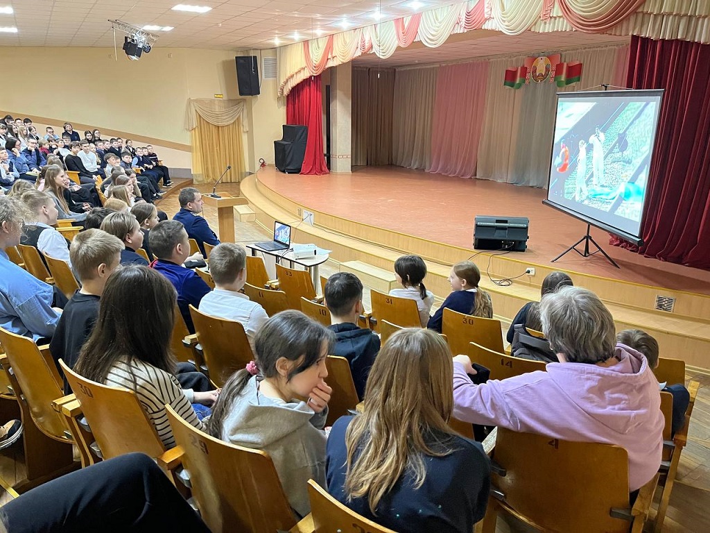 «Железная дорога — зона повышенной опасности»